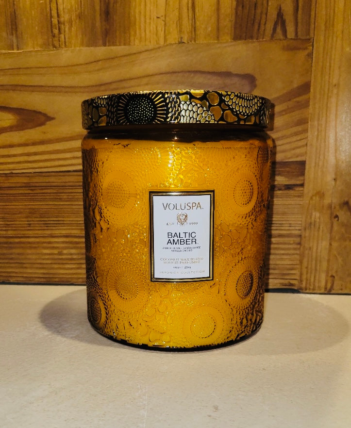 Voluspa - 44 oz.  Luxe Candle