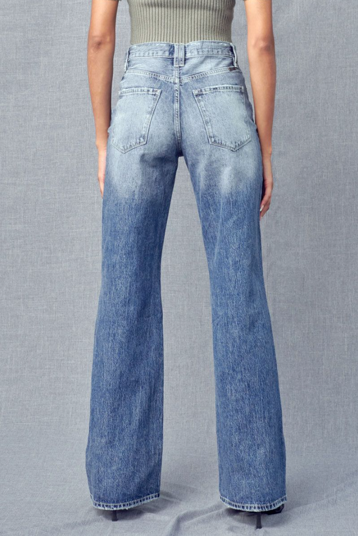 Medium Wash 90's Flare Jean